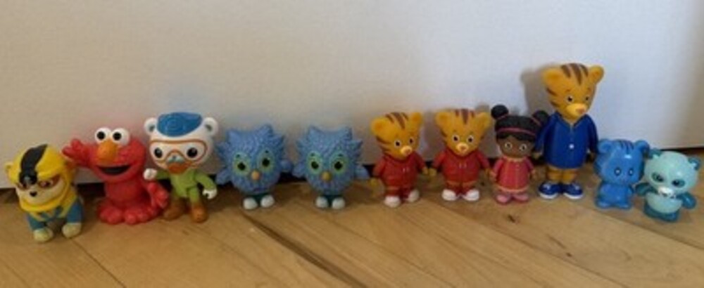 Lot Of Toy Figures Daniel Tiger, Paw Patrol Rubble, Elmo, Octonauts Barnacles